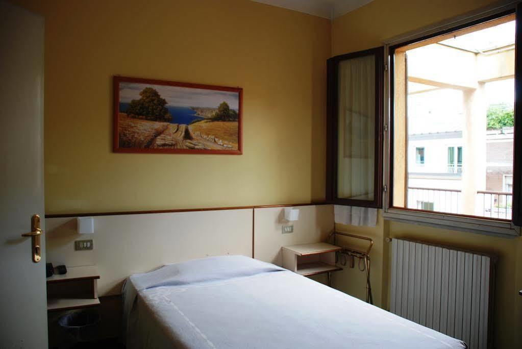 Hotel Boston Μιλάνο Εξωτερικό φωτογραφία
